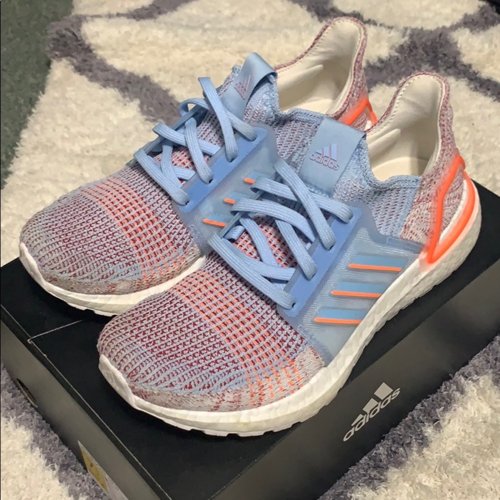 Women’s Ultraboost 19